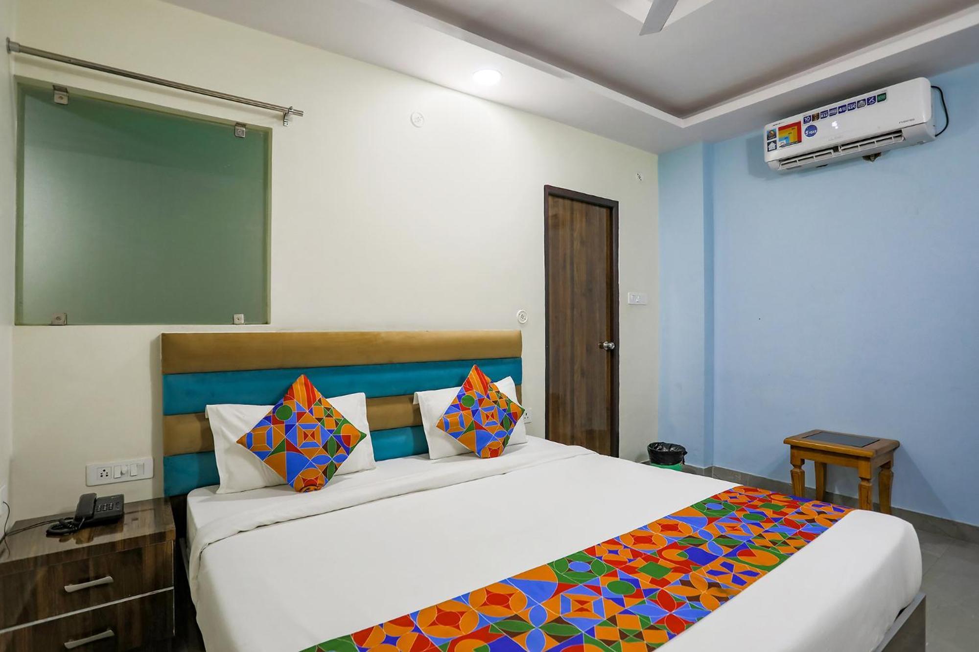 Fabhotel Sm Palace Chinhat Bagian luar foto